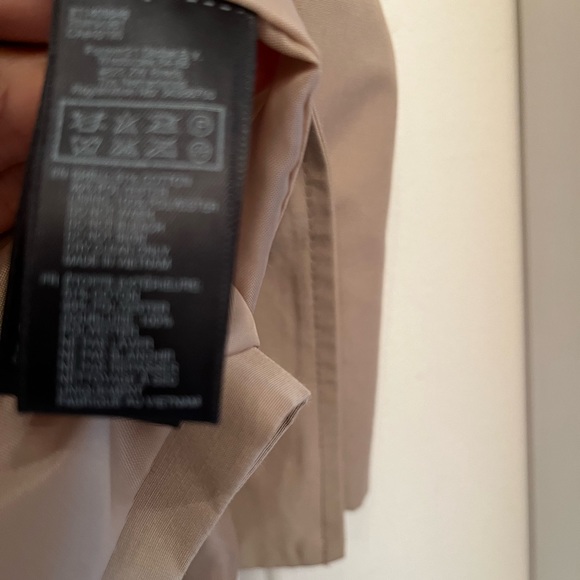 NWT short trench by Forever 21 size M - Picture 10 of 13